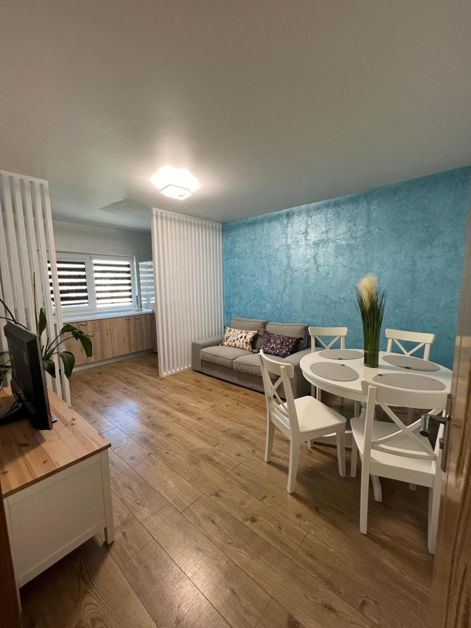 Miva Apartments 曼加利亚 外观 照片